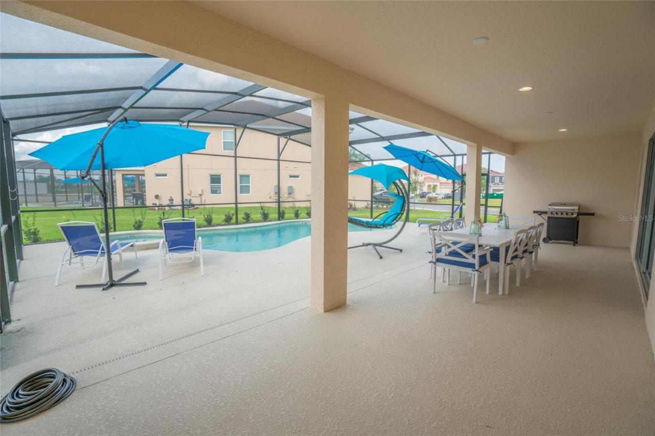 Hotel Oakwood Oasis à Davenport Extérieur photo